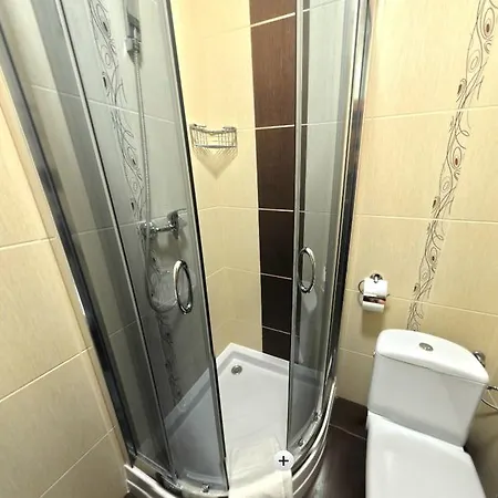 Forward Pool&sauna מלון