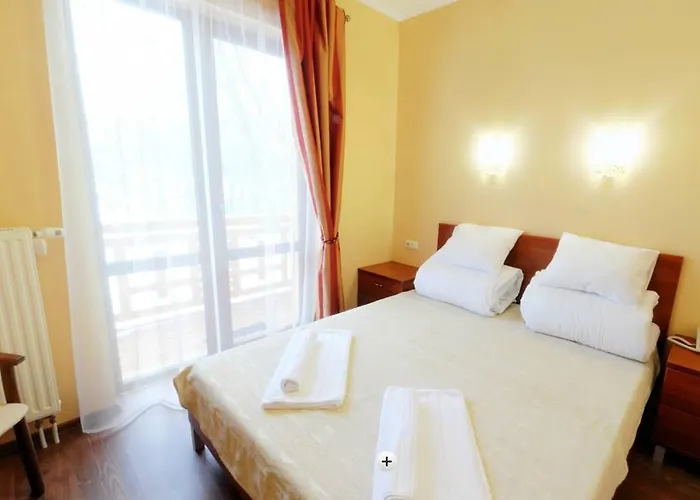 Hotel Forward Pool&sauna *